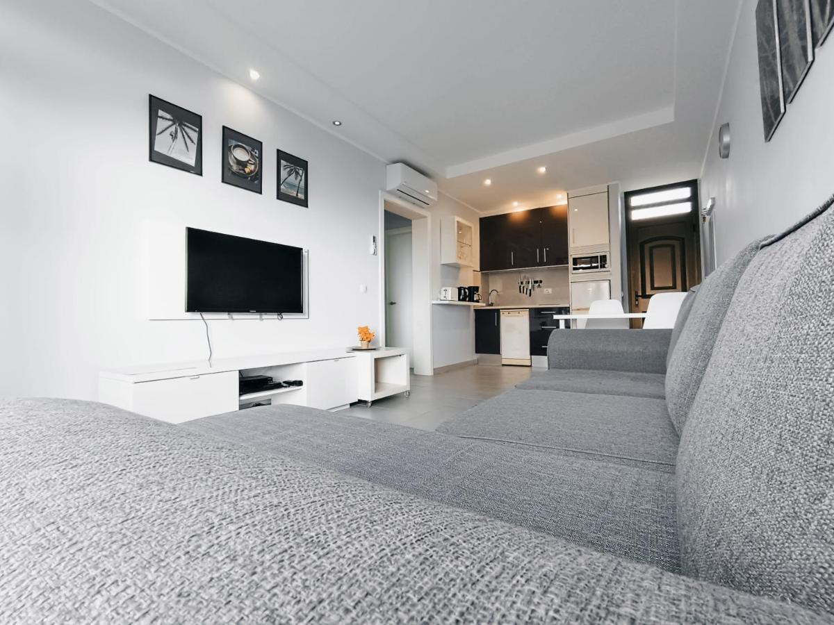 Apartment La Fiesta Arona  Buitenkant foto